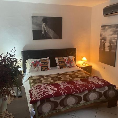 All Yours Flat, In Center Of Tirana Esterno foto